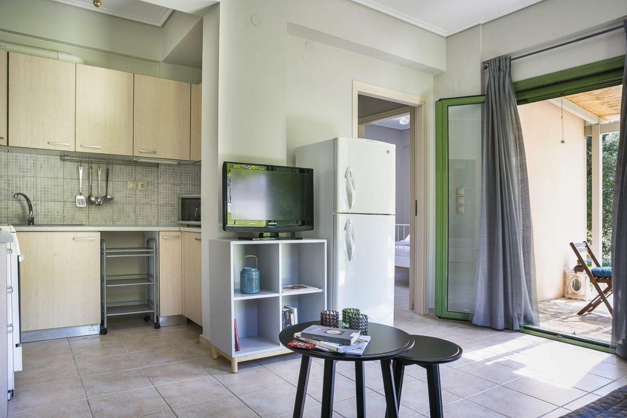 Earth Apartment กาเตลิออส ภายนอก รูปภาพ